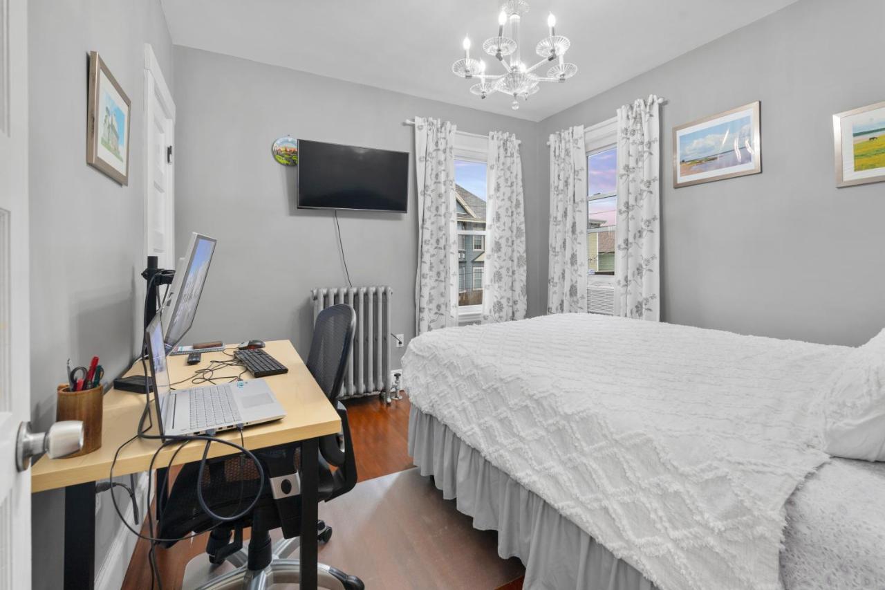 Bright & Spacious 2Br Apartment, Mins From Downtown Boston, Parking Exterior foto